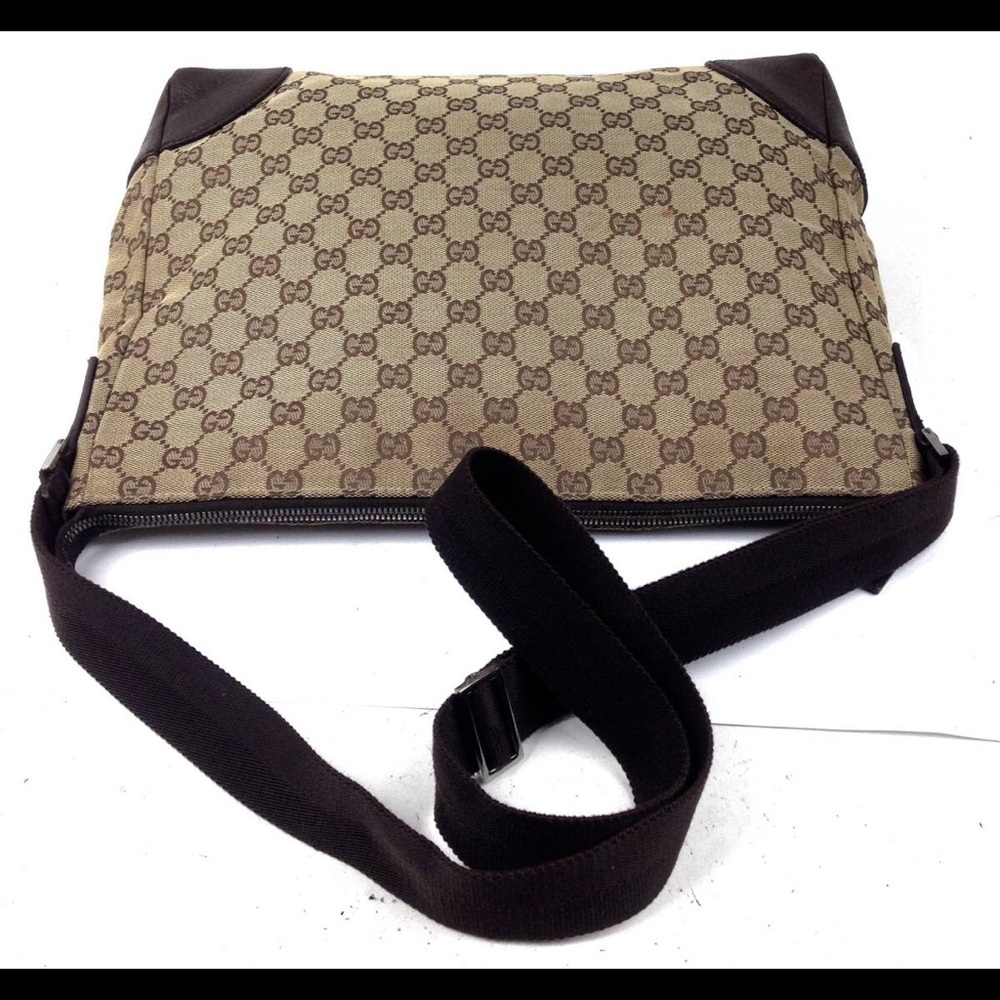 Authentic Gucci GG Monogram canvas Crossbody - Picture 5 of 8